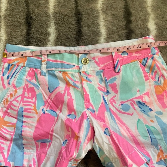 Lilly Pulitzer The Callahan Shorts sail boat print - Picture 6 of 8